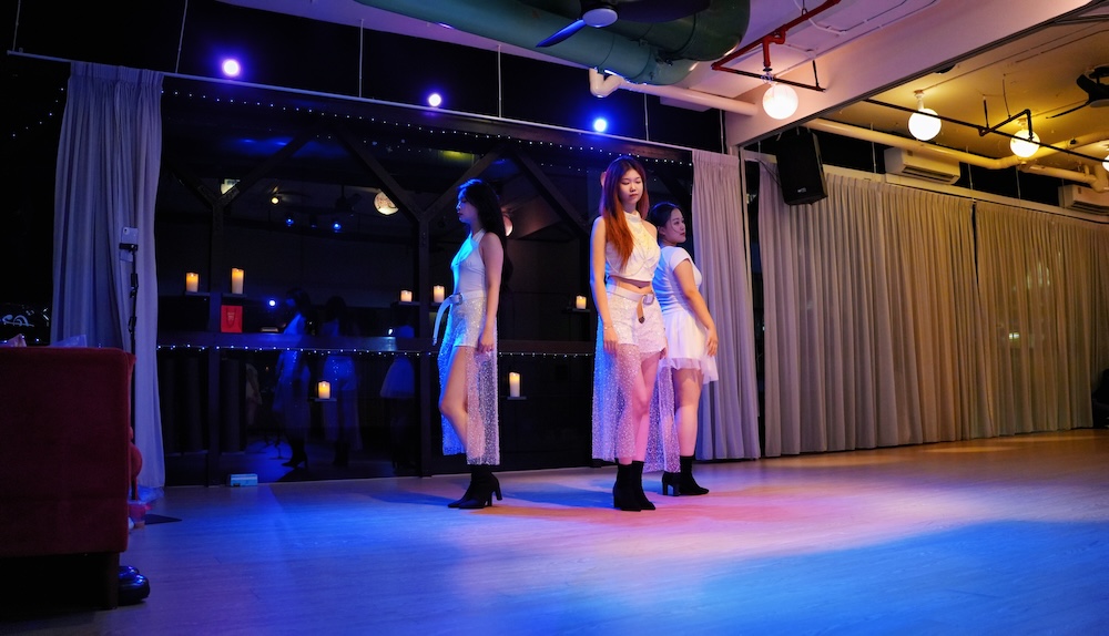 Two dancers in a session at the studio