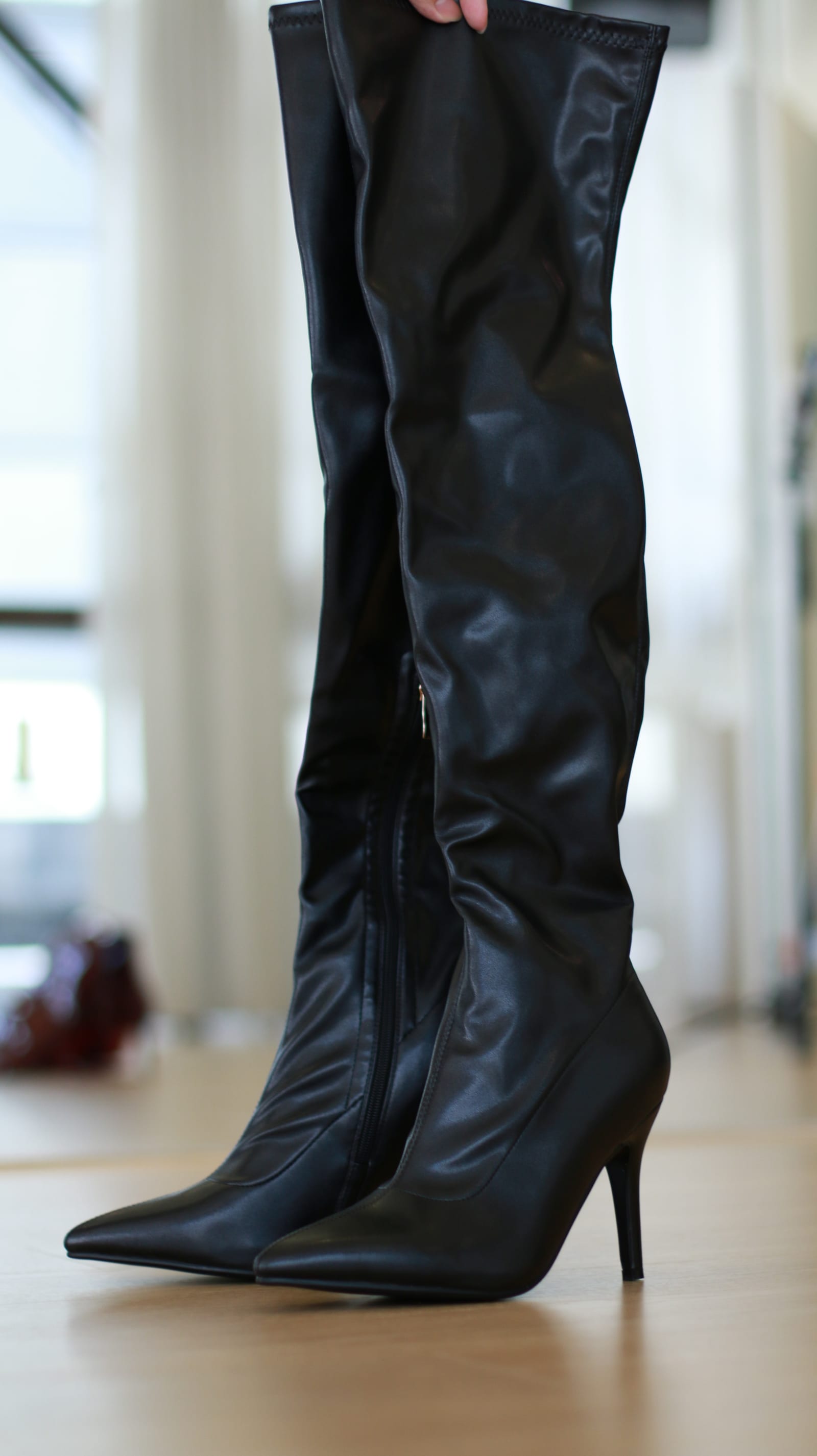 Snow Boot — Black Stretch — angle 3