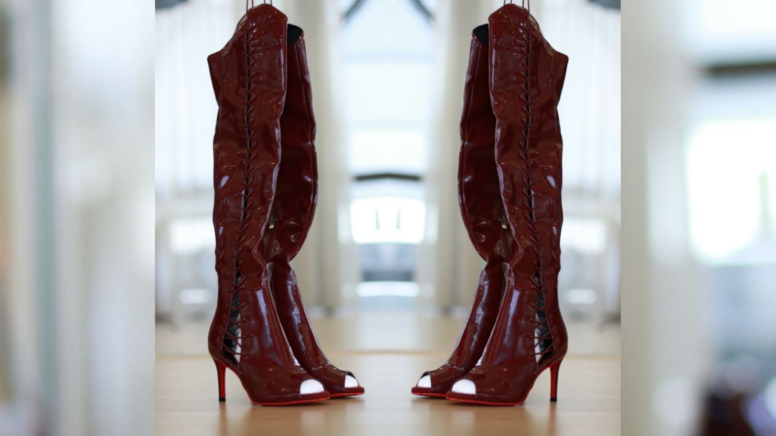 Snow Boot — Burgundy Lace-up