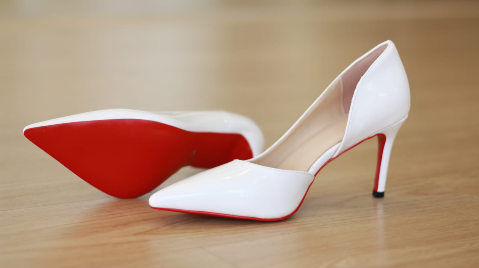 Snow Pump — Patent White